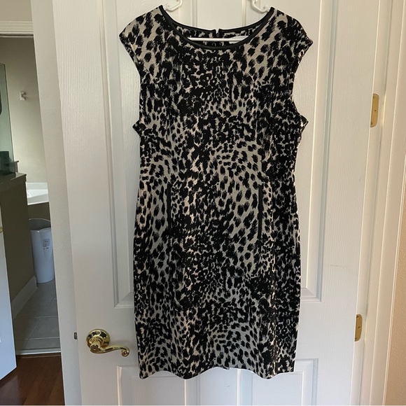 Women’s Animal Print Cocktail Dress - Picture 3 of 4